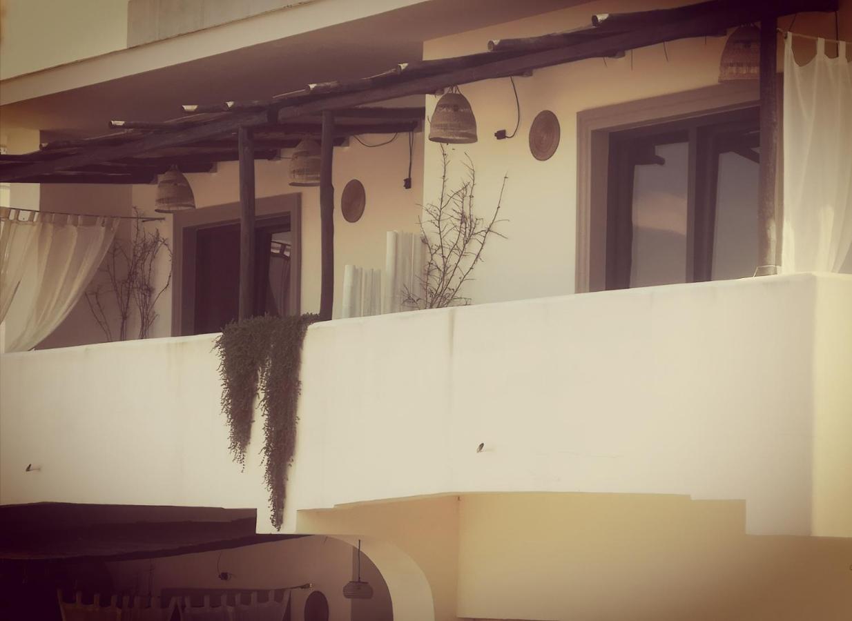 B&B Villa Rosalia โปรชิดา ภายนอก รูปภาพ