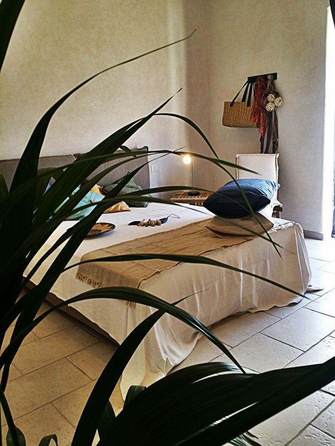 B&B Villa Rosalia โปรชิดา ภายนอก รูปภาพ