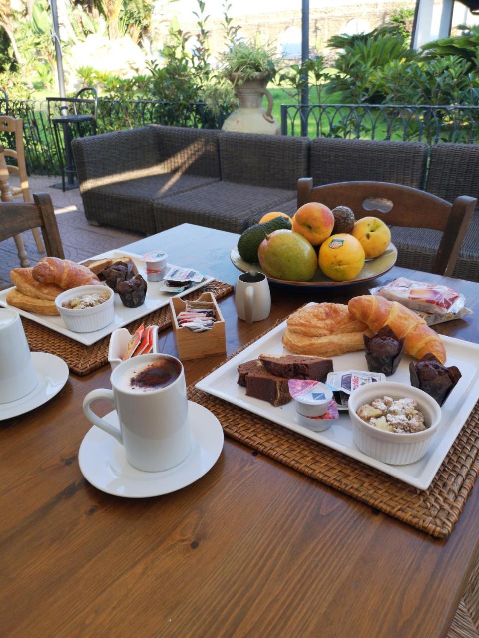B&B Villa Rosalia โปรชิดา ภายนอก รูปภาพ